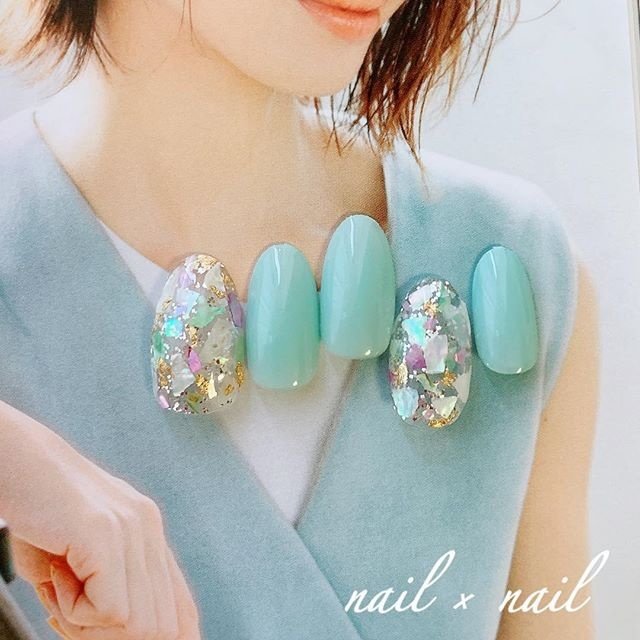 ラメ ワンカラー シェル 水色 ゴールド Nail Nailのネイルデザイン No ネイルブック