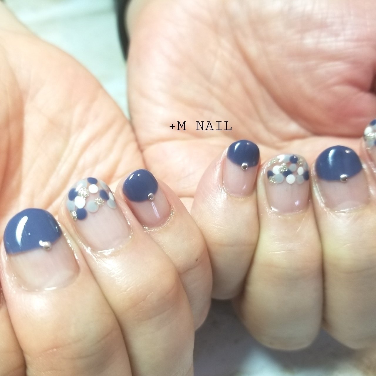 オールシーズン ハンド フレンチ ドット ショート M Nailのネイルデザイン No 4237442 ネイルブック