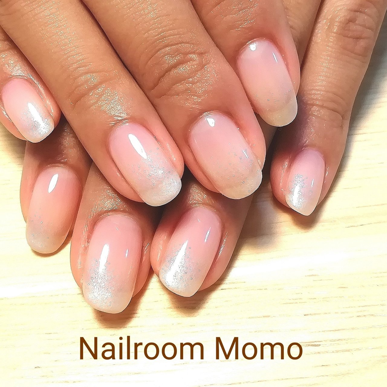 オールシーズン オフィス ハンド シンプル グラデーション Nailroommomo ネイルルームモモ のネイルデザイン No ネイルブック