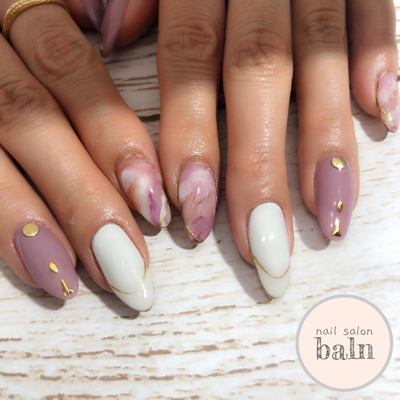 春 オールシーズン オフィス ハンド 変形フレンチ Nail Salon Balnのネイルデザイン No ネイルブック