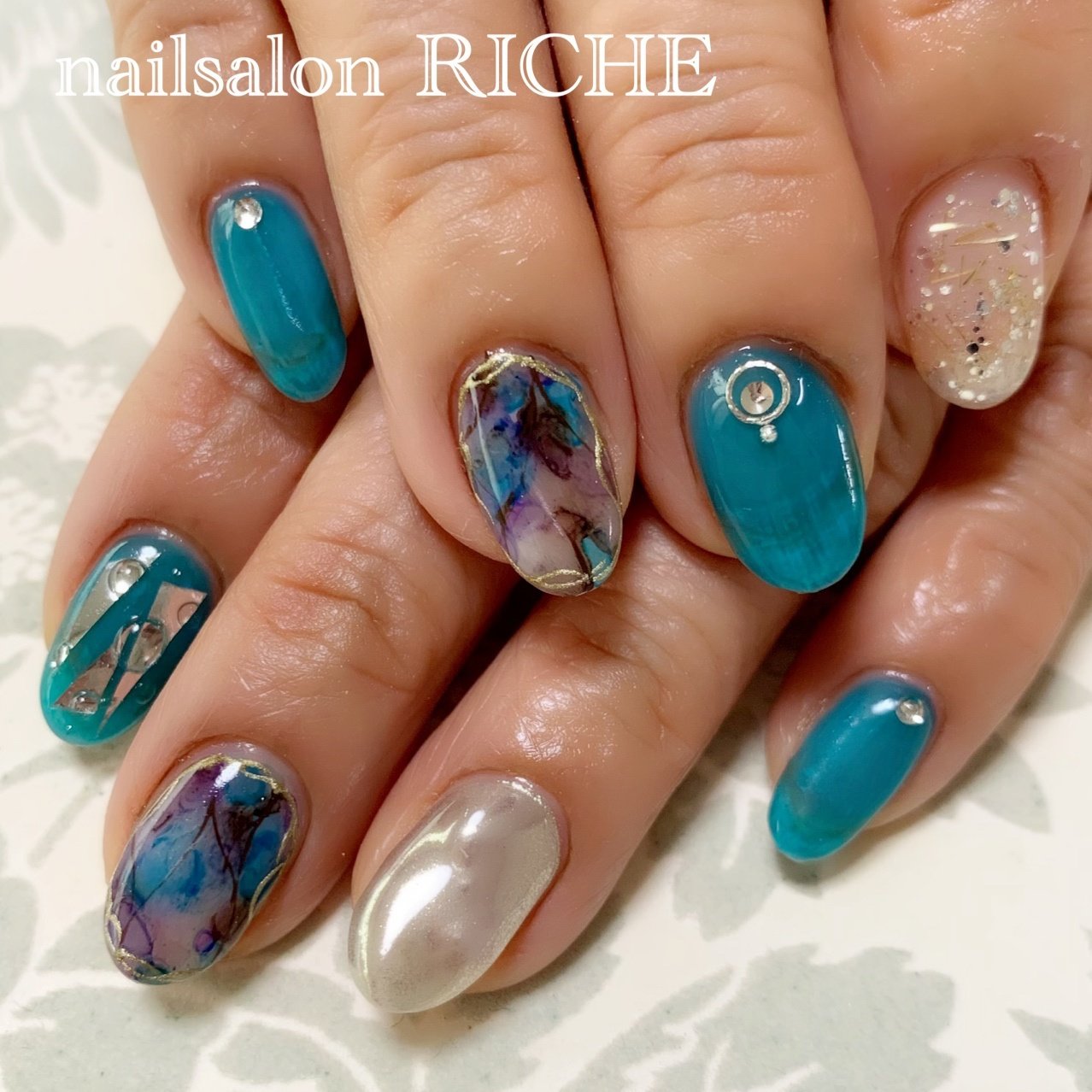 夏海リゾートパーティーハンド Nailsalonricheのネイルデザイン