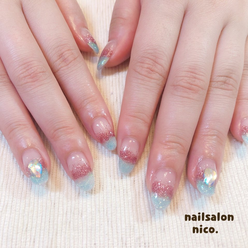 オールシーズン ハンド ラメ ピンク 水色 Nailsalon Nico のネイルデザイン No ネイルブック