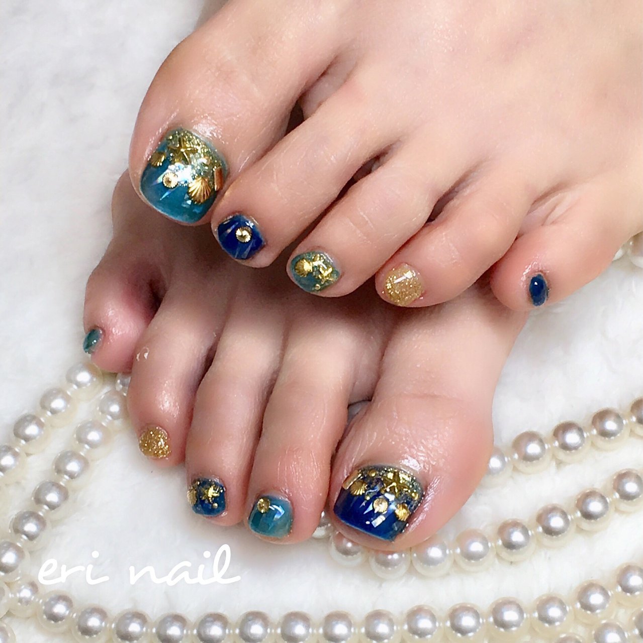 夏 フット ブルー ネイビー ゴールド 名古屋市天白区 自宅ネイルサロン Eri Nailのネイルデザイン No ネイルブック