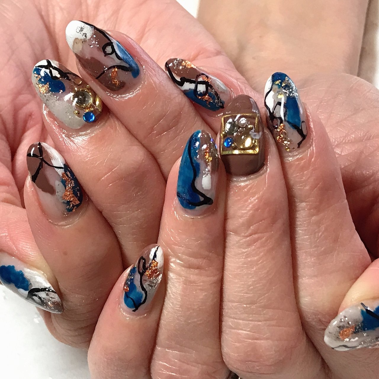 夏 ニュアンス ホワイト ネイビー ブラウン Reiko Takeuchiのネイルデザイン No ネイルブック