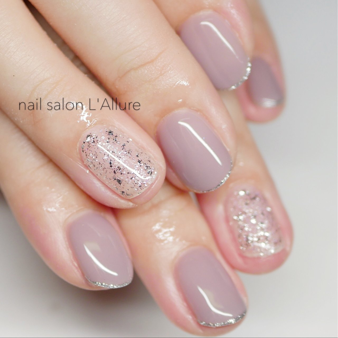 オールシーズン シンプル ホログラム ラメ ワンカラー Nail Salon Lallure のネイルデザイン No ネイルブック