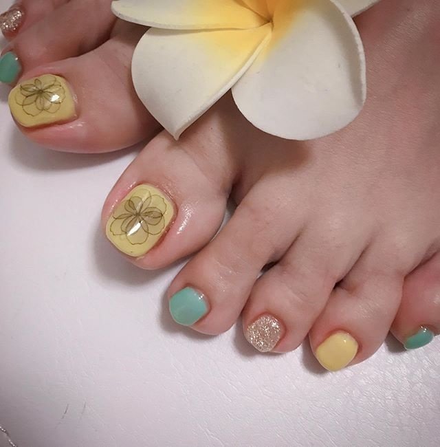 夏 フット イエロー グリーン ゴールド Y S Nailのネイルデザイン No ネイルブック