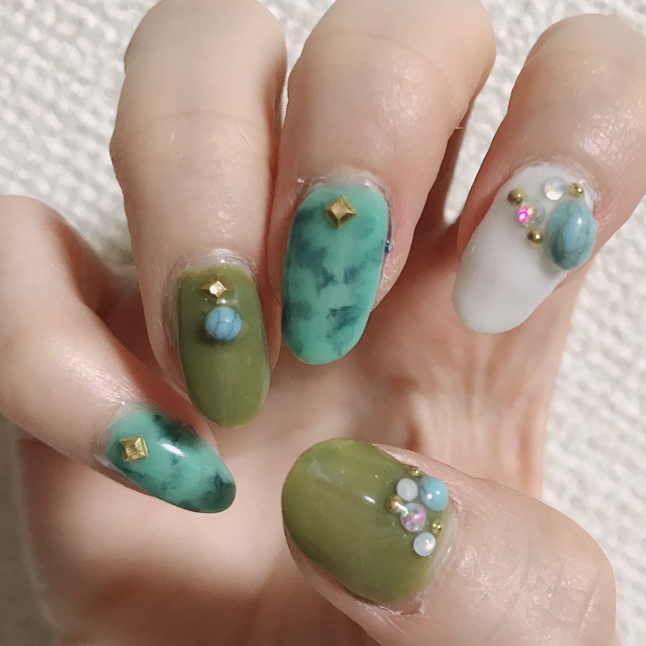 夏ハンドシンプルパールミディアム かほのネイルデザインno