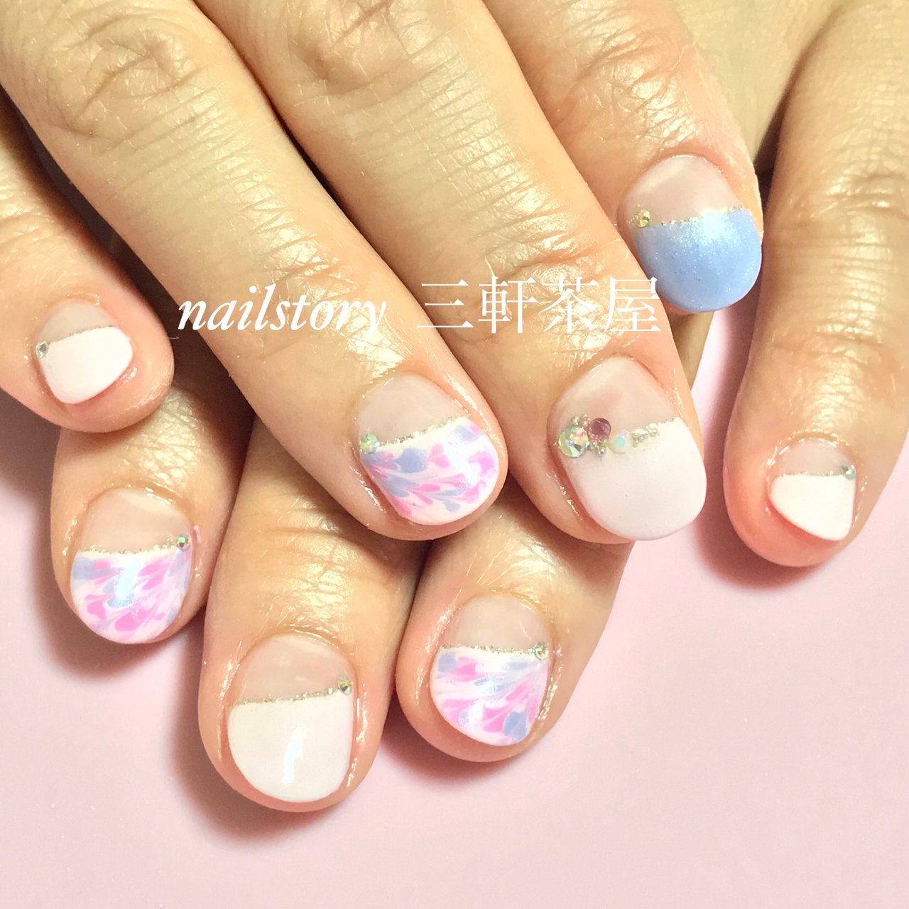 オールシーズン 梅雨 リゾート デート ハンド Nailstory Tokyoのネイルデザイン No ネイルブック