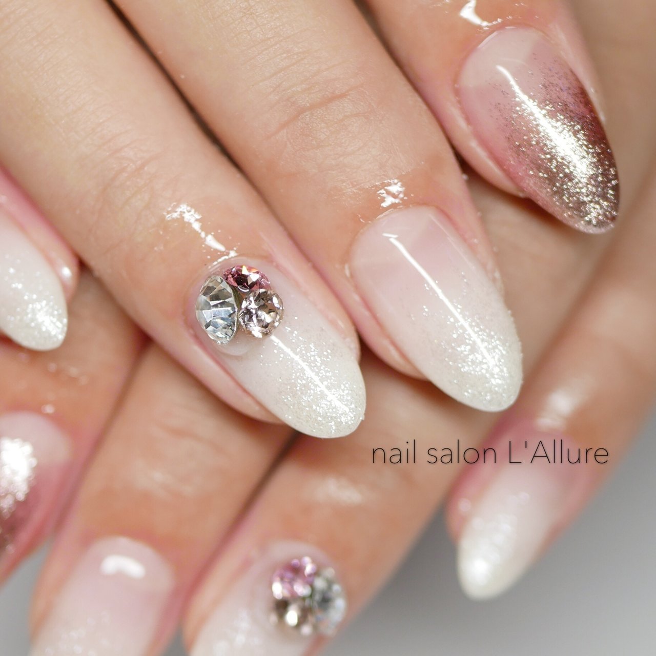 春 オールシーズン シンプル グラデーション ラメ Nail Salon Lallure のネイルデザイン No ネイルブック