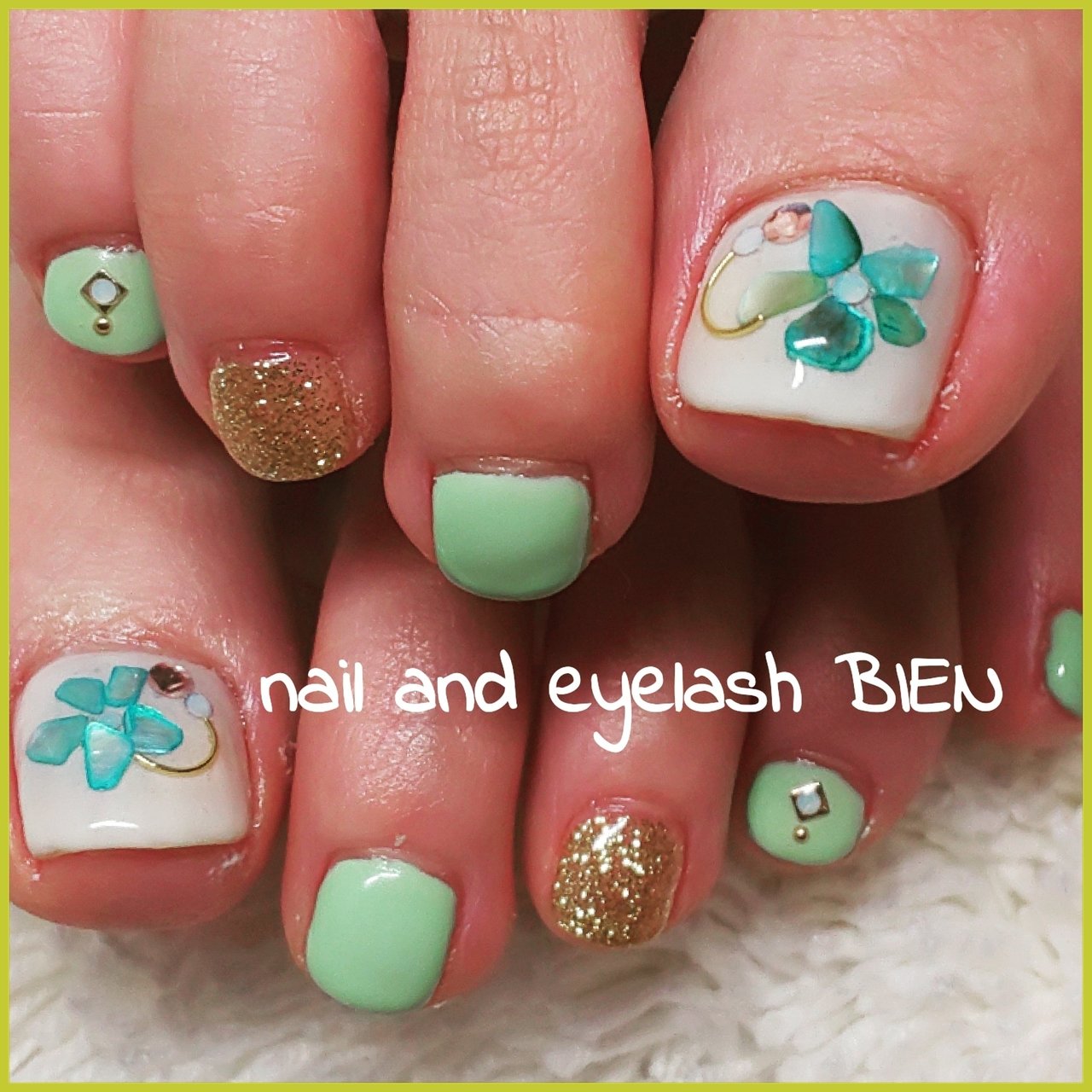 夏 フット シェル グリーン ジェル Bien Nail And Eyelashのネイルデザイン No ネイルブック