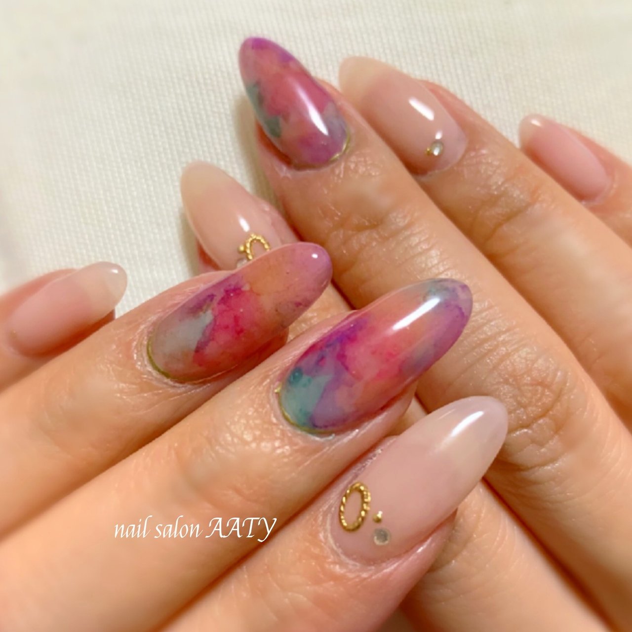 春 夏 ハンド たらしこみ ミディアム tynailのネイルデザイン No ネイルブック