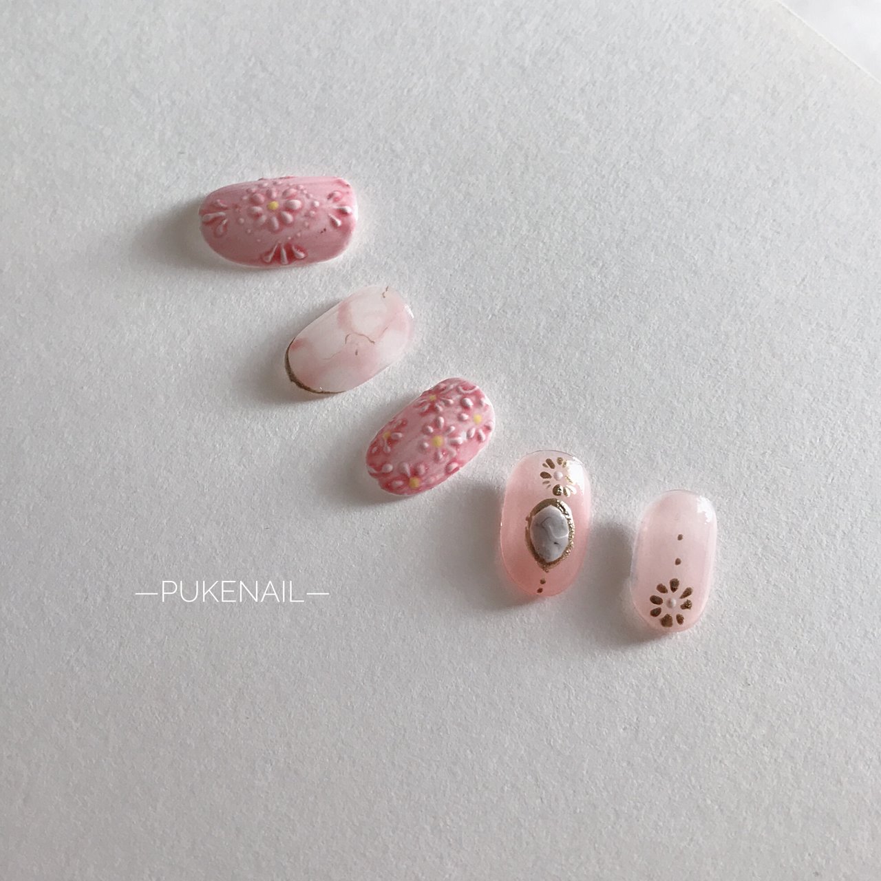 オールシーズン ハンド ピンク ジェル ネイルチップ Puke Nailのネイルデザイン No ネイルブック