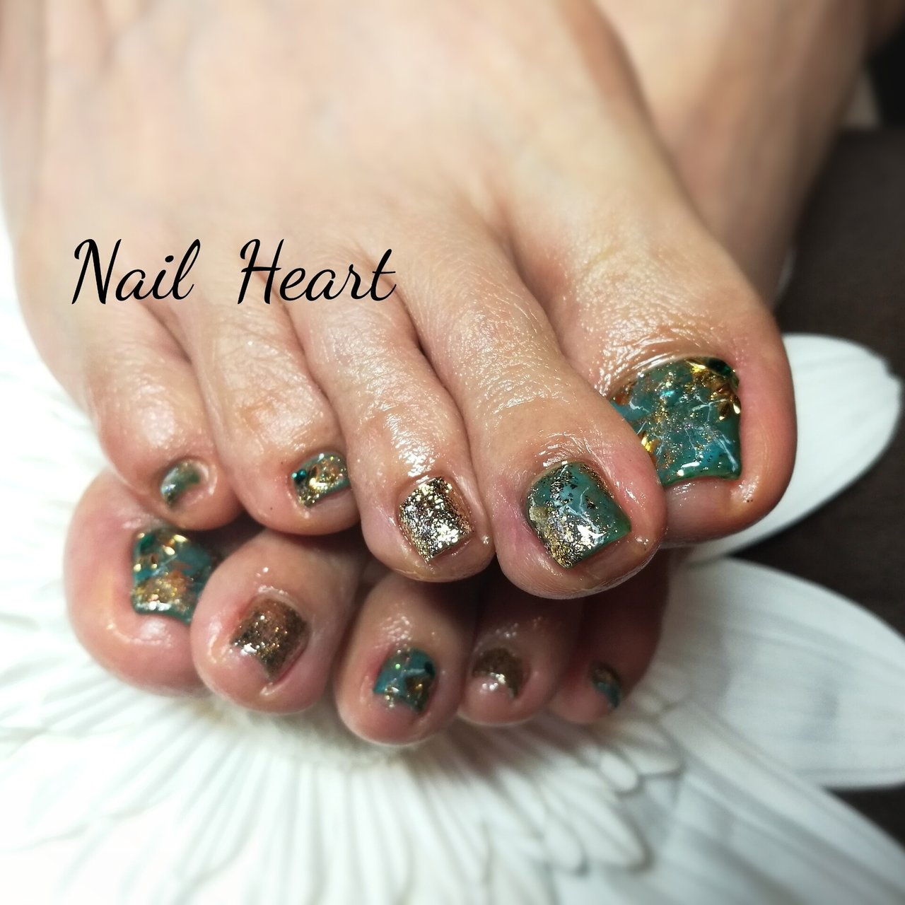 オールシーズン フット 大理石 ニュアンス グリーン Nailheartのネイルデザイン No ネイルブック