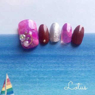 #海#夏ネイル#フットネイル #夏 #旅行 #七夕 #海 #フット #シンプル #ビジュー #ワンカラー #ニュアンス #ショート #パープル #ボルドー #シルバー #ジェルネイル #ネイルチップ #Nail Lotus #ネイルブック