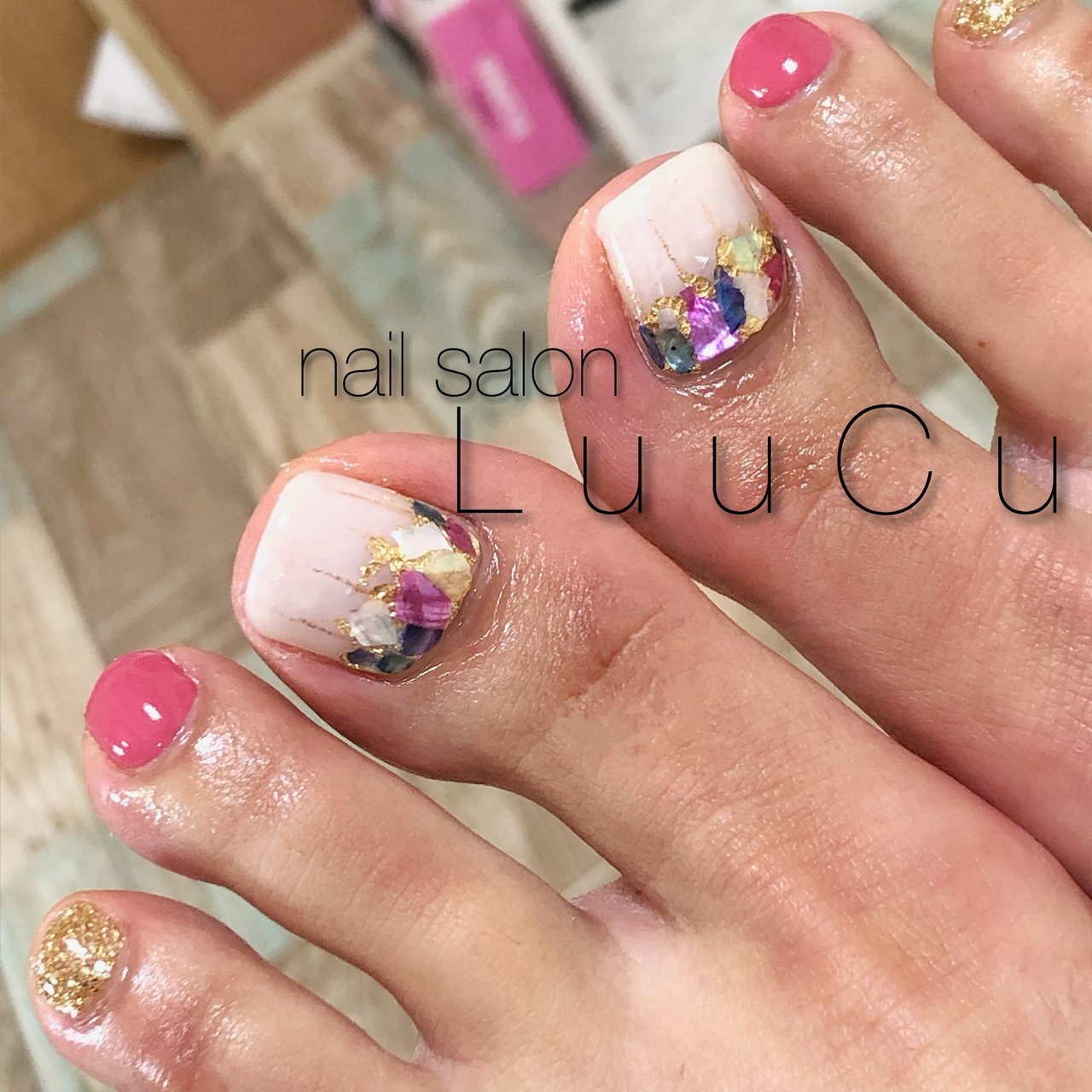 夏 フット ラメ シェル ホワイト Luucu Shizukuのネイルデザイン No ネイルブック