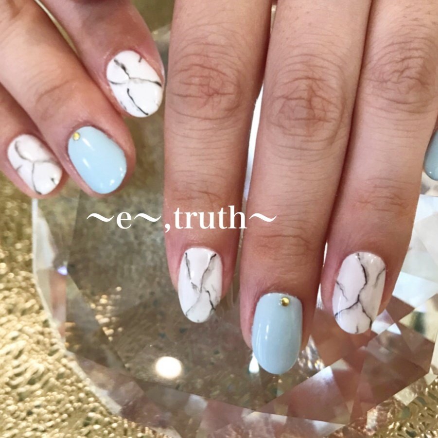 夏 海 ハンド ワンカラー 大理石 Nail Studio E Truth のネイルデザイン No 4311156 ネイルブック
