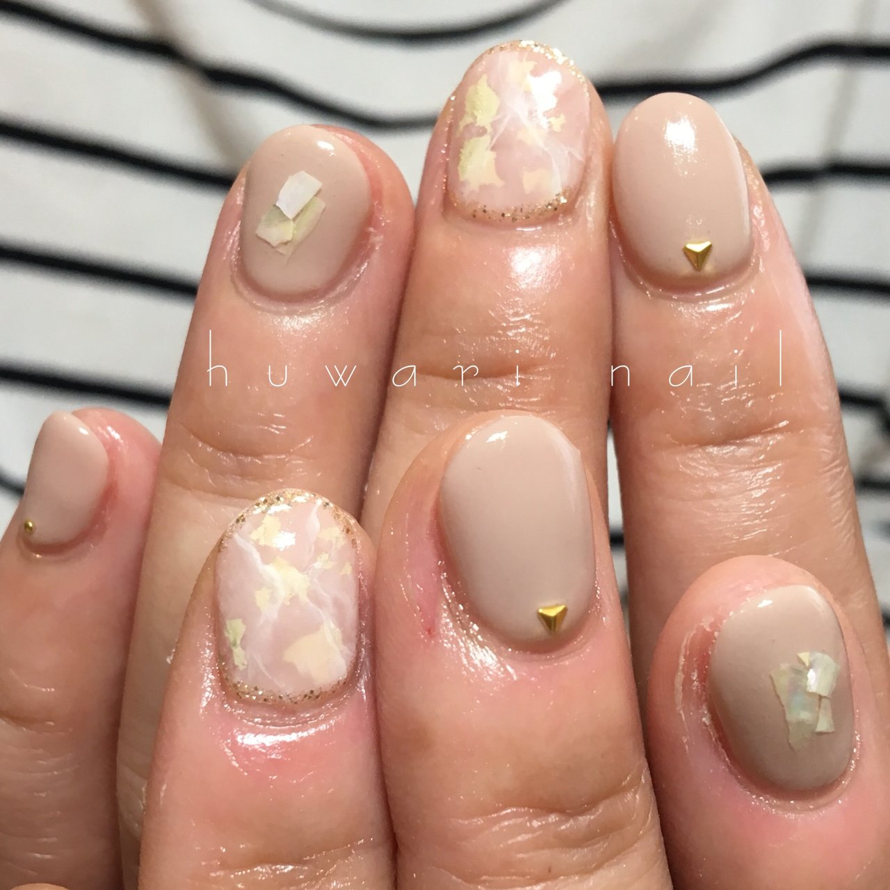 春 夏 オールシーズン ハンド ホワイト Huwariのネイルデザイン No ネイルブック