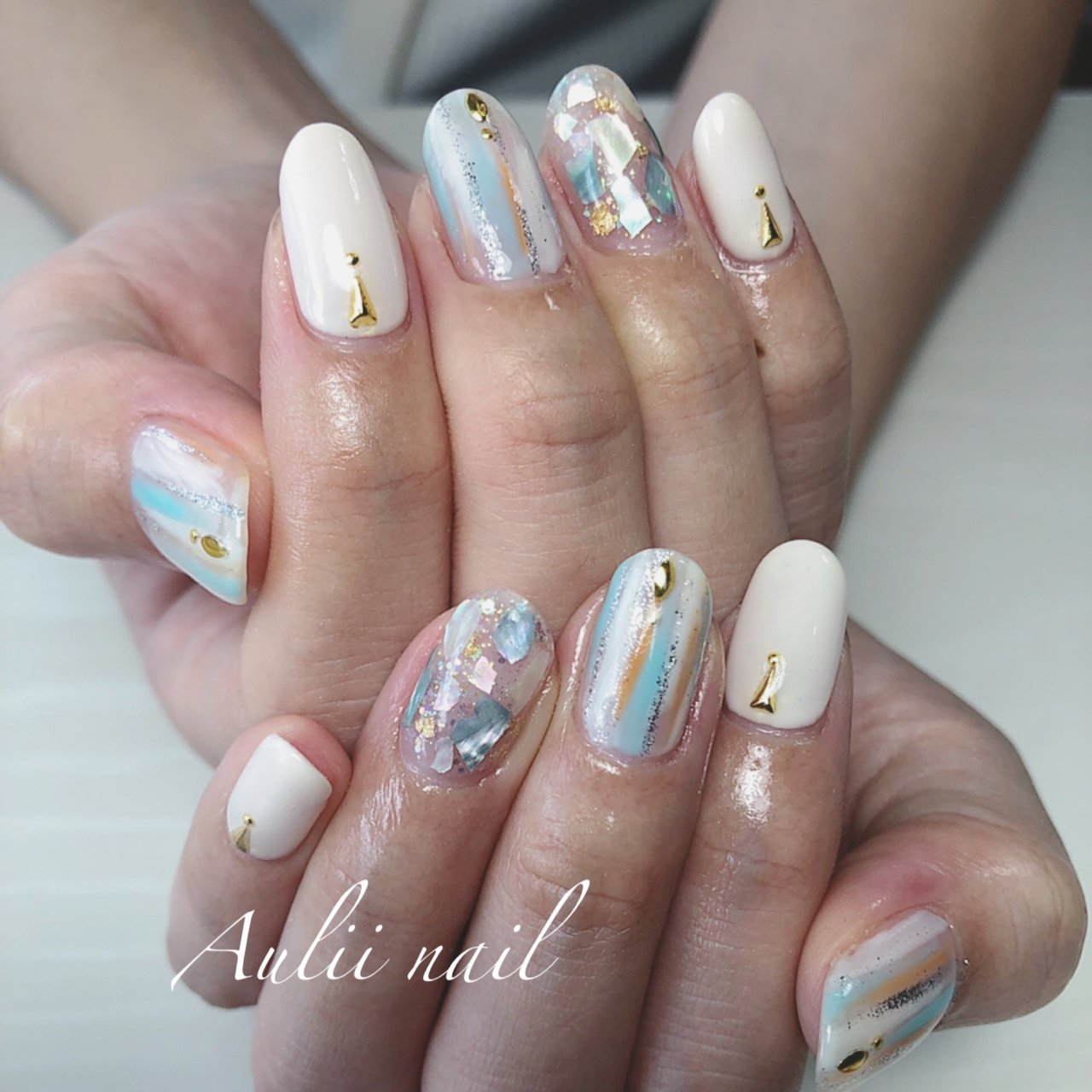 夏 ハンド シェル ニュアンス ミディアム Nail Salon Auliiのネイルデザイン No ネイルブック