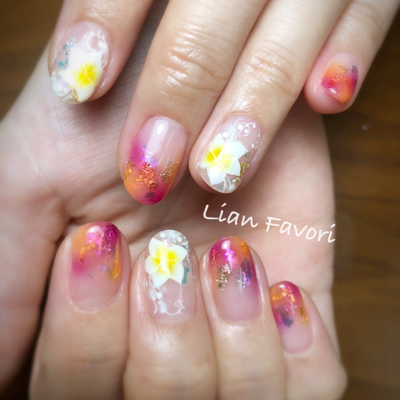 夏 海 リゾート ハンド ホログラム Lian Favori のネイルデザイン No ネイルブック