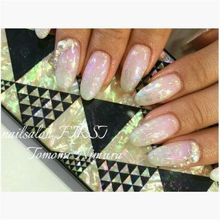  #春 #夏 #秋 #冬 #お正月 #成人式 #バレンタイン #卒業式 #入学式 #梅雨 #海 #リゾート #浴衣 #スポーツ #ハロウィン #クリスマス #オフィス #ブライダル #パーティー #デート #ハンド #グラデーション #ビジュー #ホログラム #ラメ #シェル #パール #アンティーク #エスニック #シースルー #幾何学模様 #ステンドグラス #ホイル #ギャラクシー #アイシング #ロング #ホワイト #クリア #ゴールド #シルバー #アースカラー #カラフル #ジェルネイル #ネイルチップ #二村 友美 #ネイルブック
