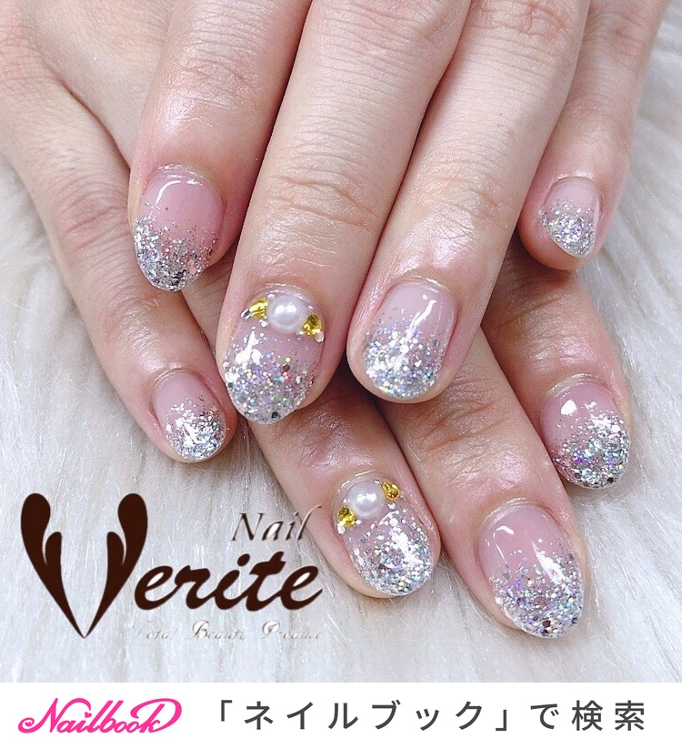 オールシーズン ハンド グラデーション ラメ ショート Nail Veriteのネイルデザイン No ネイルブック