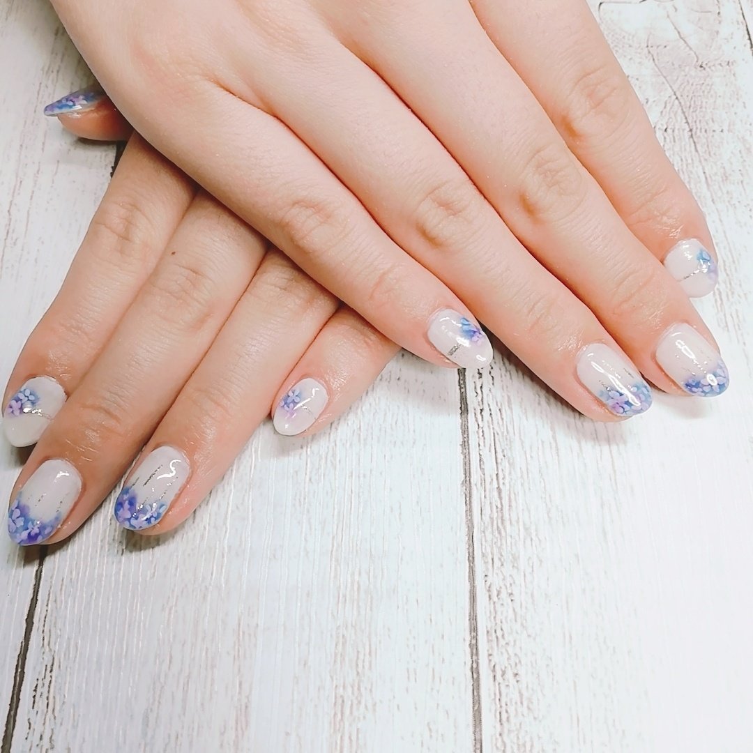 夏 オールシーズン 梅雨 七夕 ホワイト Simple Nail 鈴のネイルデザイン No ネイルブック