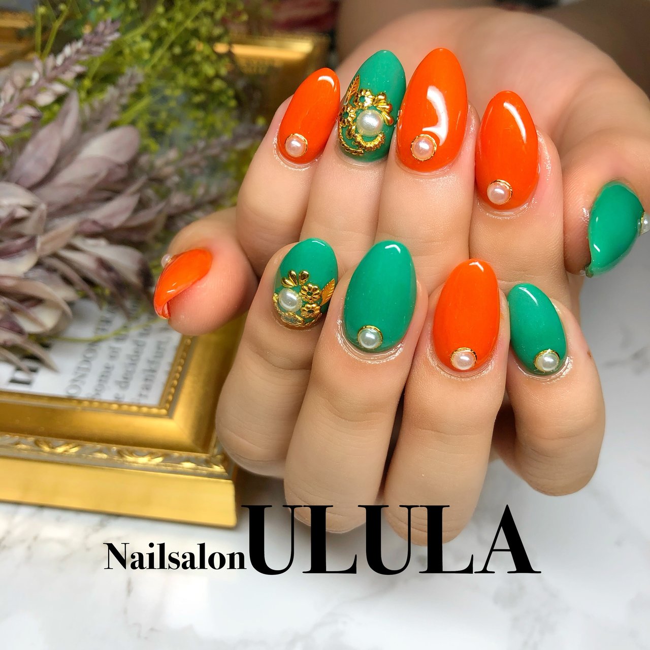 オールシーズン ハンド ミディアム オレンジ グリーン Nailsalon Ululaのネイルデザイン No 4335423 ネイルブック