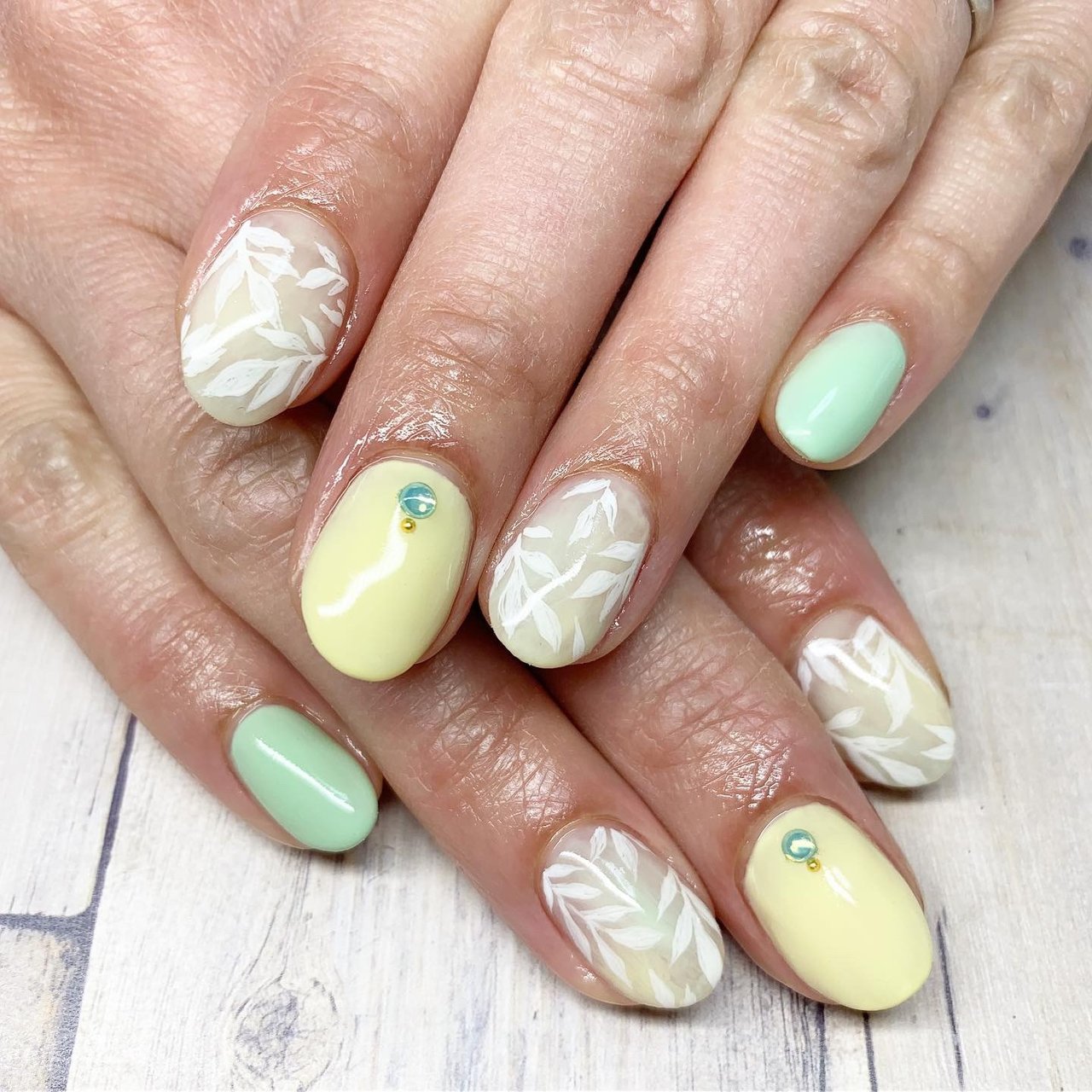 春 夏 ハンド ワンカラー ショート Saho Nailのネイルデザイン No ネイルブック