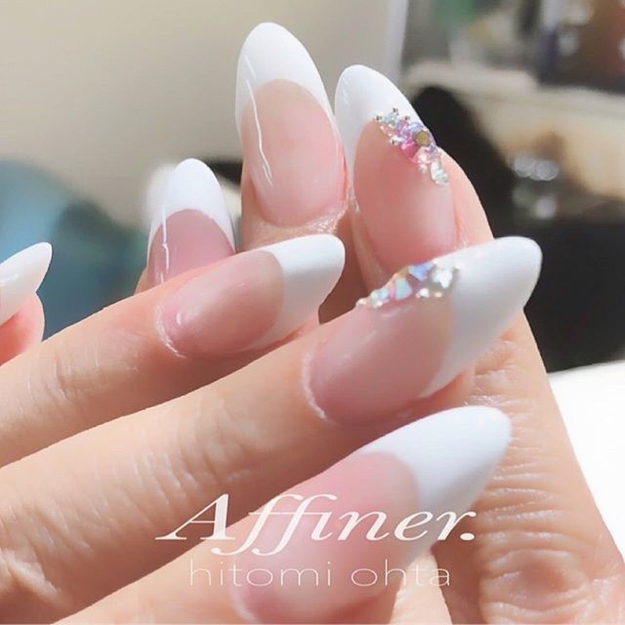 オールシーズン ハンド シンプル フレンチ ビジュー ｔａｉ Nail Eyelashのネイルデザイン No ネイルブック