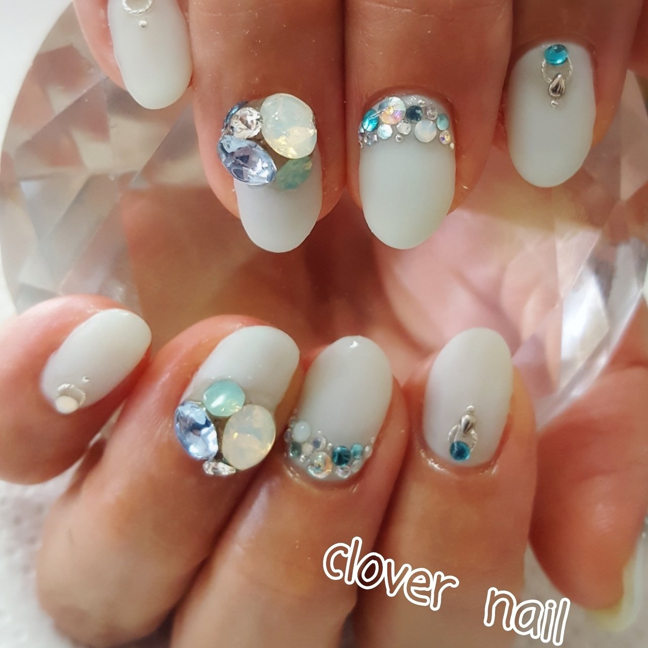 ハンド ミディアム ホワイト 水色 ジェルネイル あきんこのネイルデザイン No ネイルブック