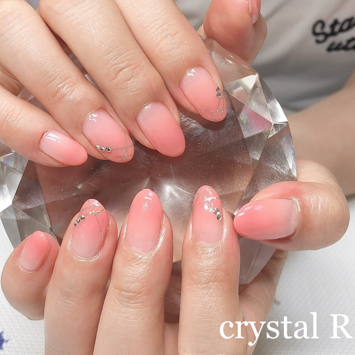 オールシーズン オフィス デート 女子会 ハンド Crystal R Nail Salon のネイルデザイン No ネイル ブック