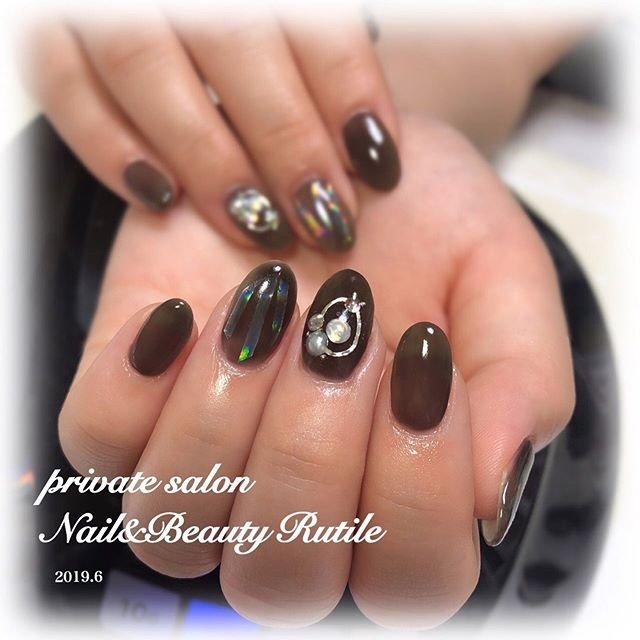 ワンカラー シースルー ニュアンス オーロラ ブラック Nail Beautyrutile Risaのネイルデザイン No ネイル ブック