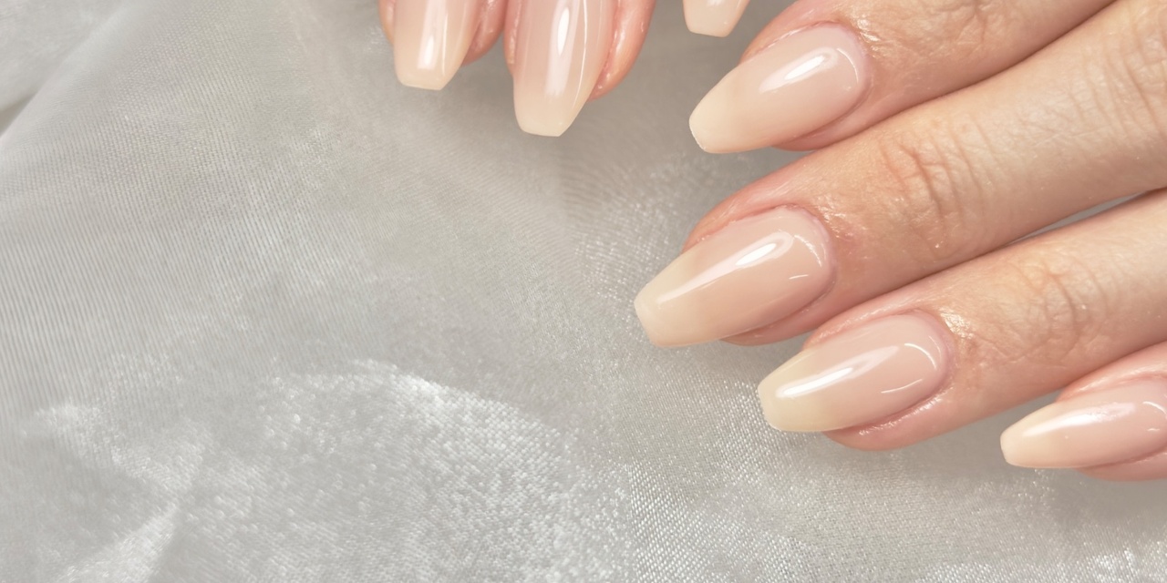 ちゅるん系♡ワンカラーネイル♡｜Art nail Gallery｜ネイルブック