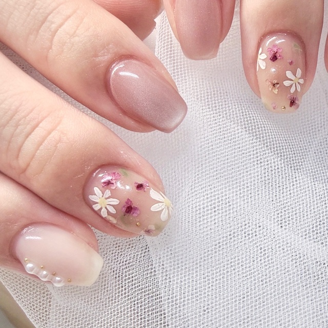 【オーダー】お花ネイル 上尾で人気♪押し花×手描きフラワーネイル｜大人の春ネイル｜nail