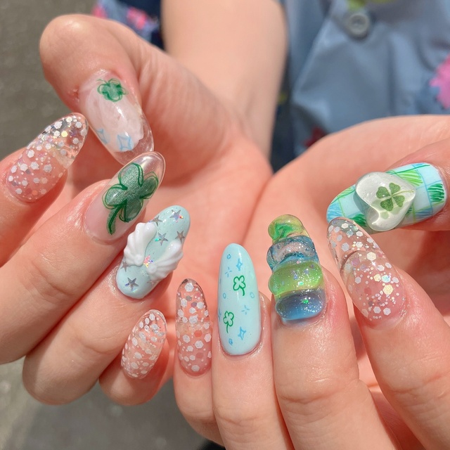 高品質ネイルチップ（多彩デザイン） デザイン特集】トレンドの平成風やウィッシュコアに✨クローバーネイル