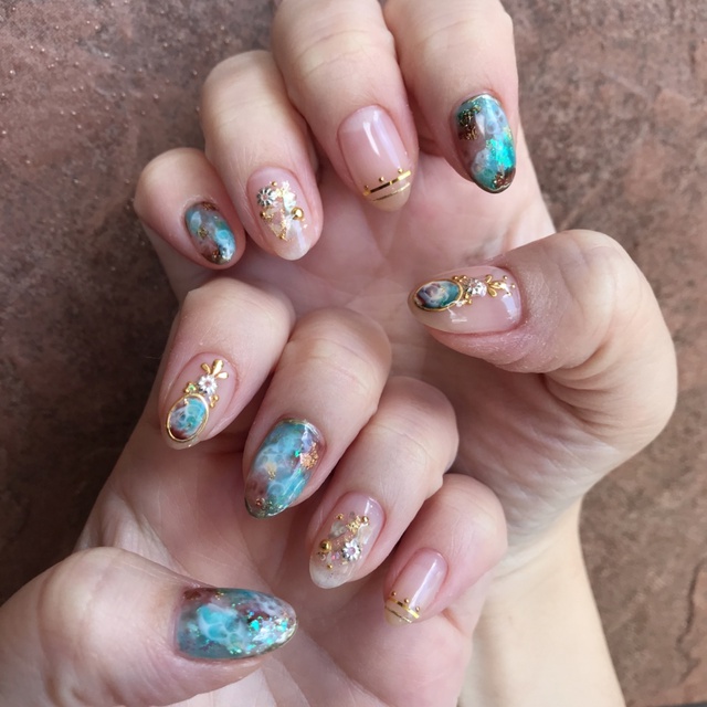 NAIL GLITTER｜中頭郡中城村のネイルサロン｜ネイルブック