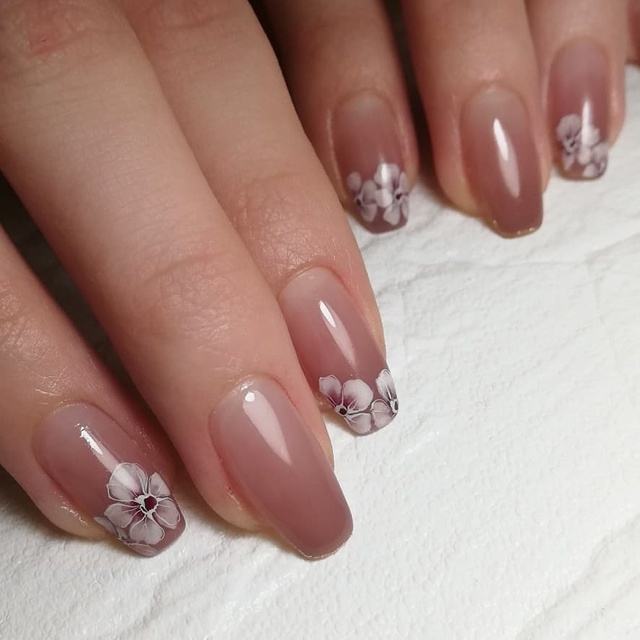 Estnail エストネイル 三里木のネイルサロン ネイルブック