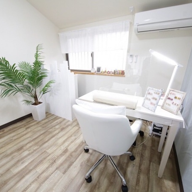 10月28日発送★カウンター★ネイルサロン★マツエクサロン★受付 エイチネイルサロン(H nailsalon)｜ホットペッパービューティー