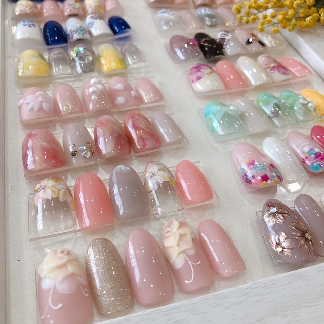 R Glanznail アールグランツネイル 彦根のネイルサロン ネイルブック