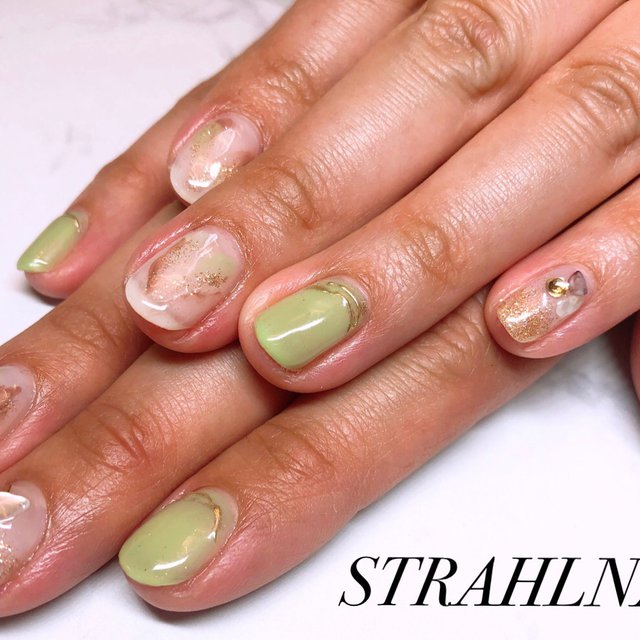 Strahl Nail 東大宮のネイルサロン ネイルブック