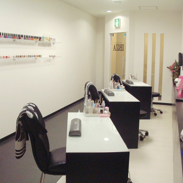 Nail Eyelash Ibiza イビザ 大通のネイルサロン ネイルブック