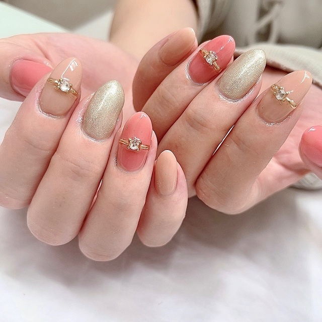 ネイルサロン　まとめ売り 💎crystal R 】〜private salon〜｜平田町のネイルサロン｜ネイルブック