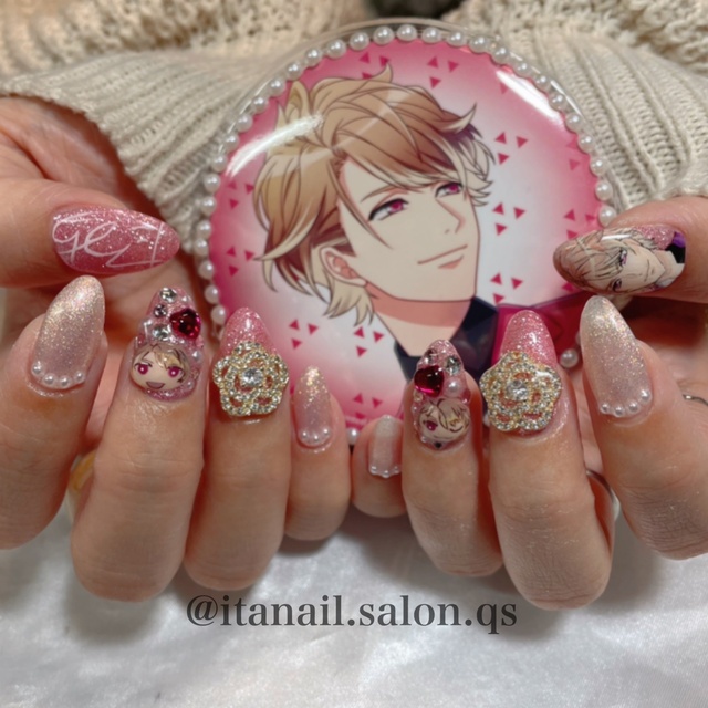 Q's nail 【痛ネイル】|鷹野橋のネイルサロン|ネイルブック Q's nail 【痛ネイル】|鷹野橋のネイルサロン|ネイルブック