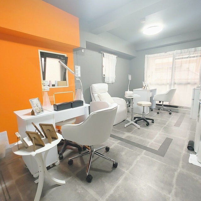 m*m様 ネイルorまつエクサロンに！リクライニング用ステージ【カート付】★着払 m*m様 ネイルorまつエクサロンに！リクライニング用ステージ