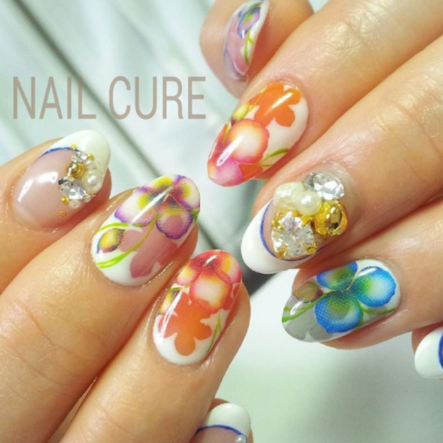 NAIL CURE salon&school 【 ネイルキュア 】｜河内山本のネイルサロン