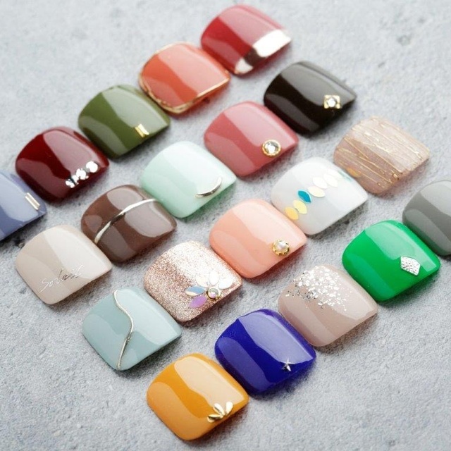 _genic nail＆eyelash セルフホワイトニング｜行徳のネイルサロン