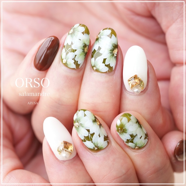 Nail room AZUSA【ネイルルームアズサ】｜二十四軒のネイルサロン