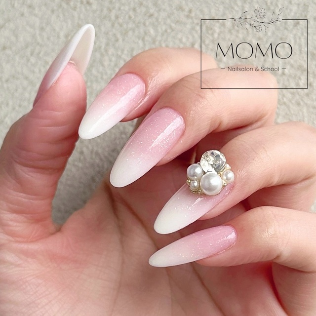 m*m様 ネイルorまつエクサロンに！リクライニング用ステージ【カート付】★着払 Nailsalon&School MOMO｜馬込沢のネイルサロン｜ネイルブック