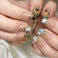 nail salon  trim