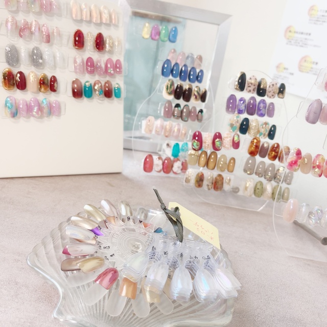 natural flair 【料金一律アートし放題】｜平塚のネイルサロン｜ネイル